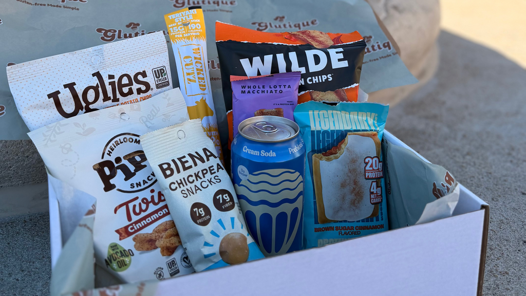 fall-favorites-gluten-free-snack-box-outdoors